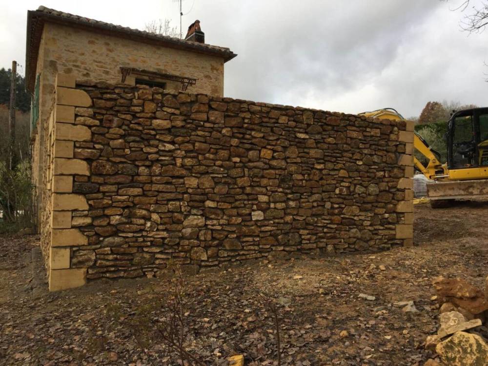 Enteprise Cluzeaud  - terrassement-assainissement-gros oeuvre-aménagements extérieurs