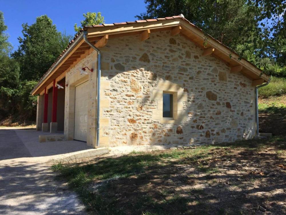 Enteprise Cluzeaud  - Rénovation-assainissement-gros oeuvre-aménagements extérieurs